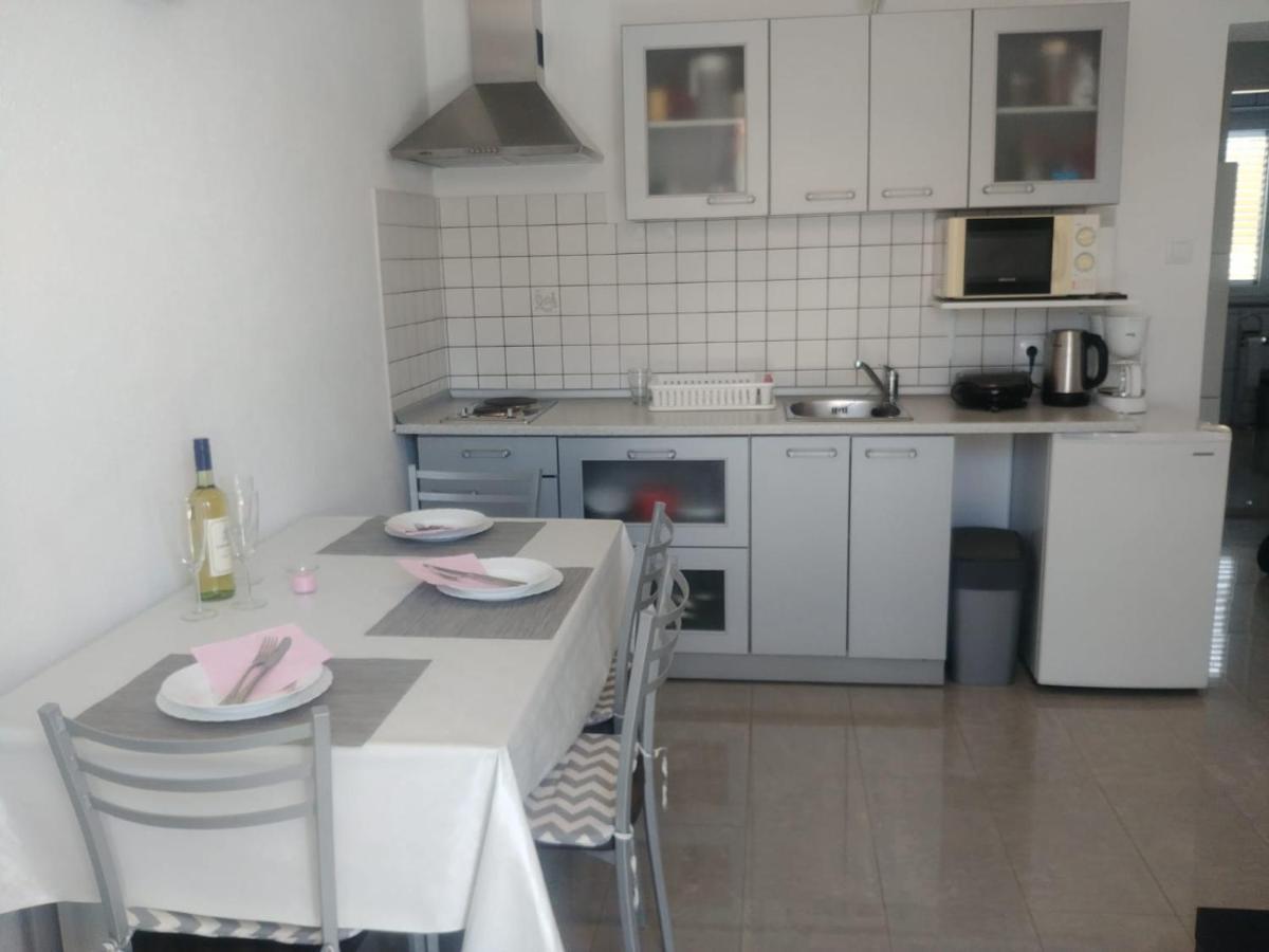 Lana Apartman Appartement Medulin Buitenkant foto