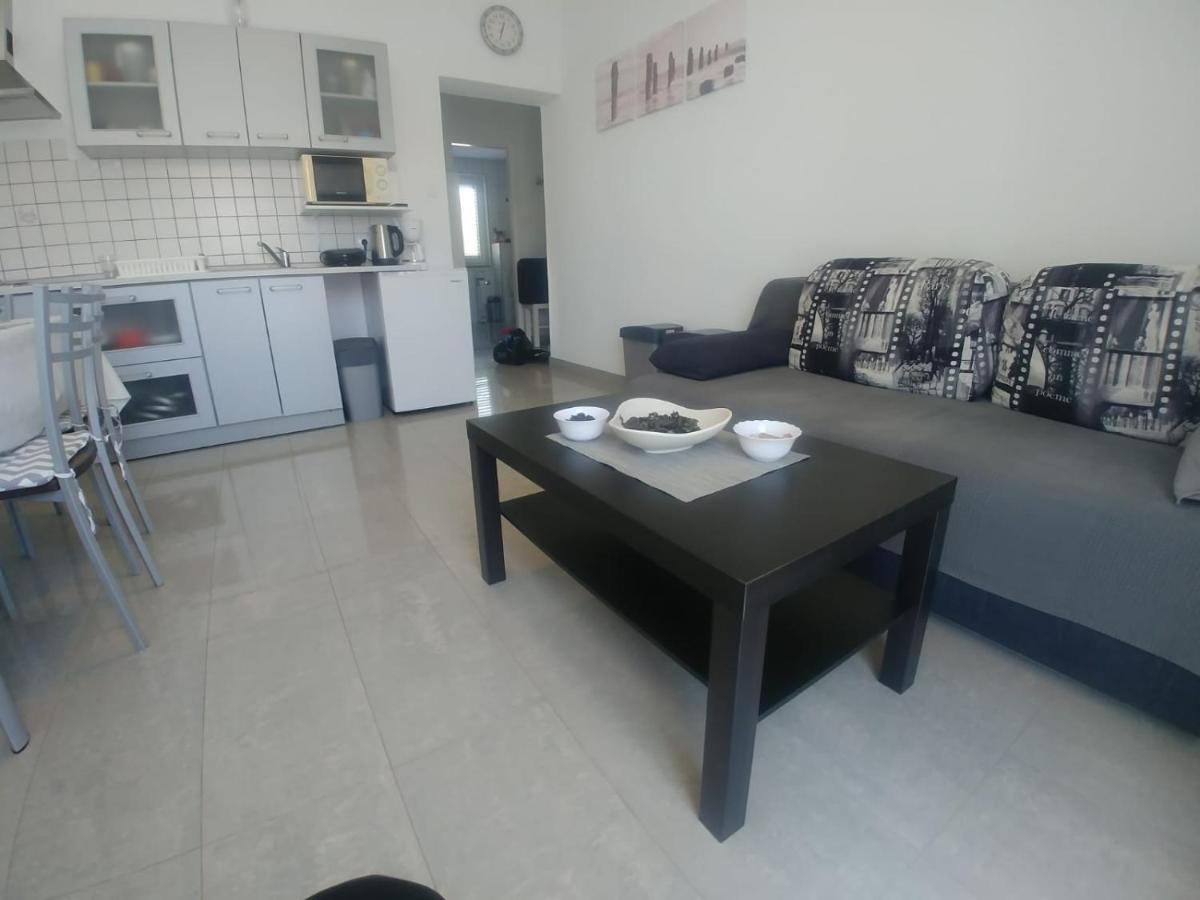 Lana Apartman Appartement Medulin Buitenkant foto